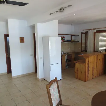 Spacious Close To The Beach * Lumbarda