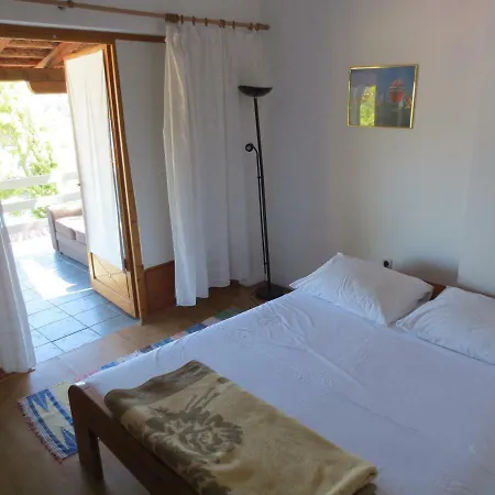 Daire Spacious Close To The Beach *